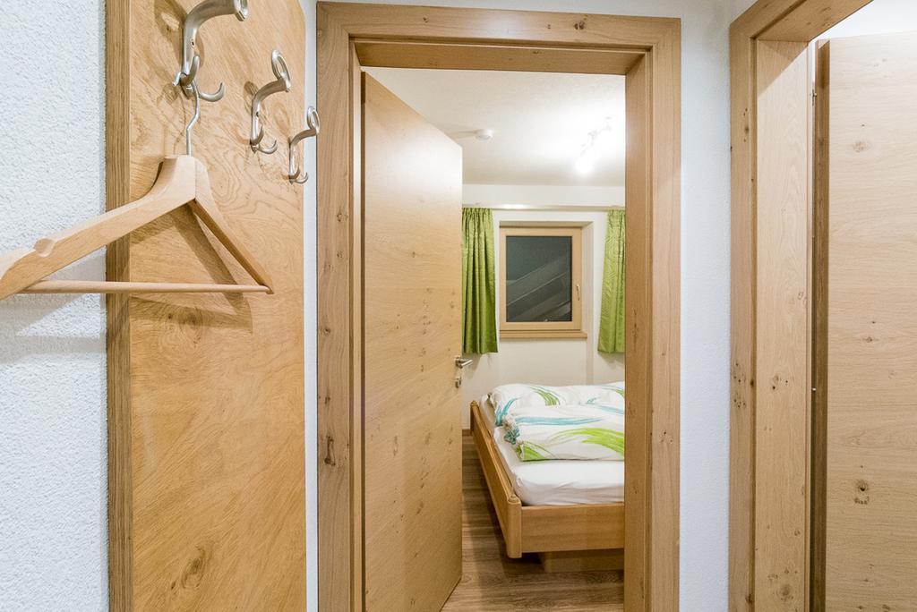 Haus Schennach Apartment Mayrhofen Ruang foto