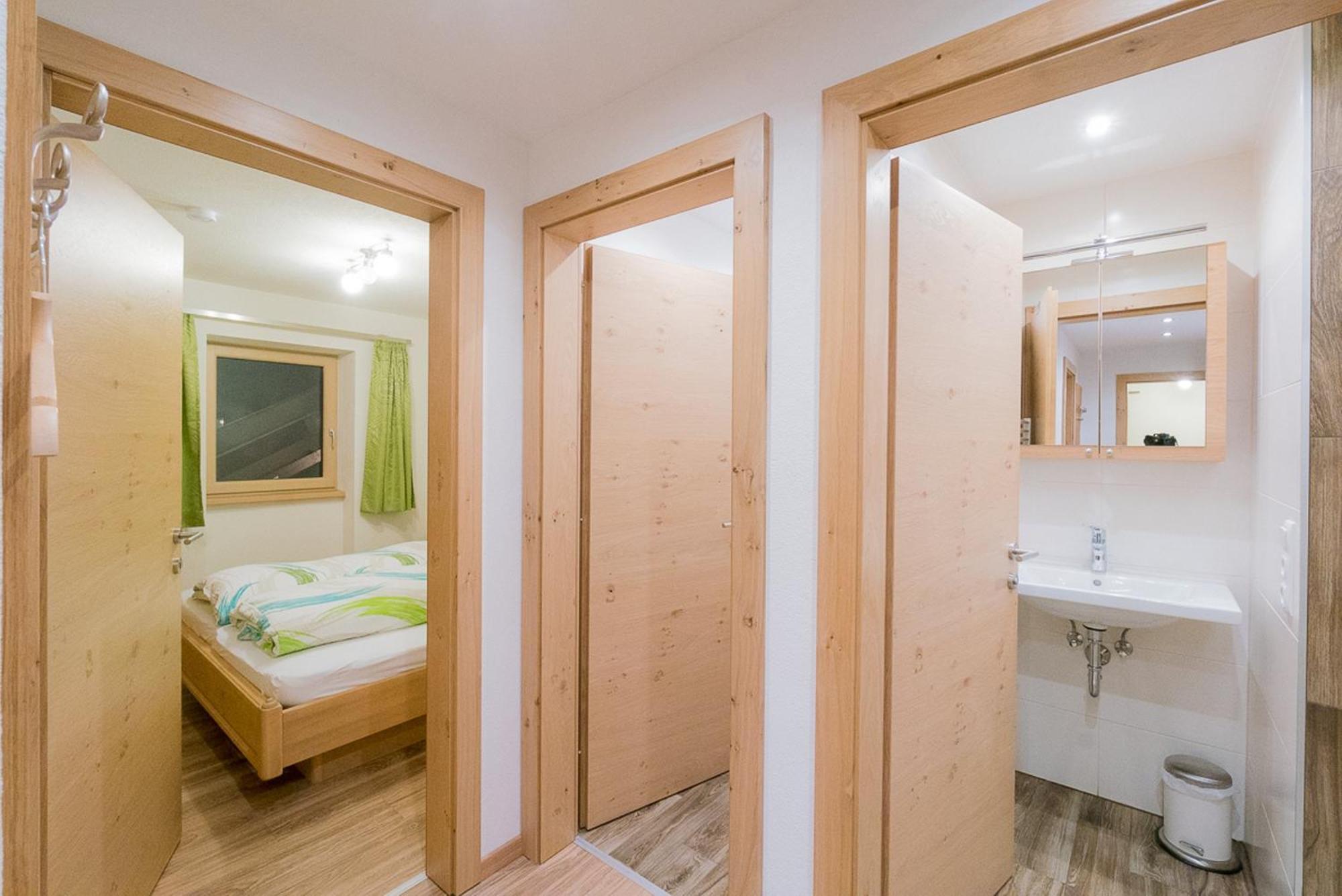 Haus Schennach Apartment Mayrhofen Ruang foto