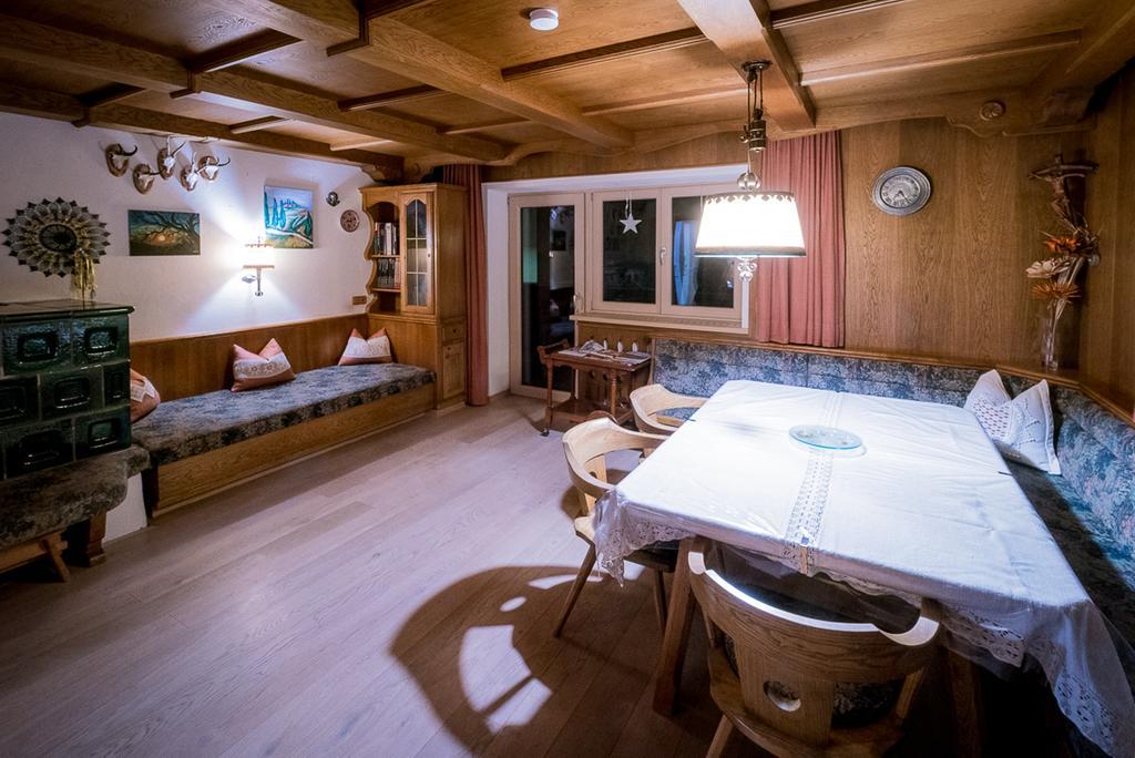 Haus Schennach Apartment Mayrhofen Ruang foto